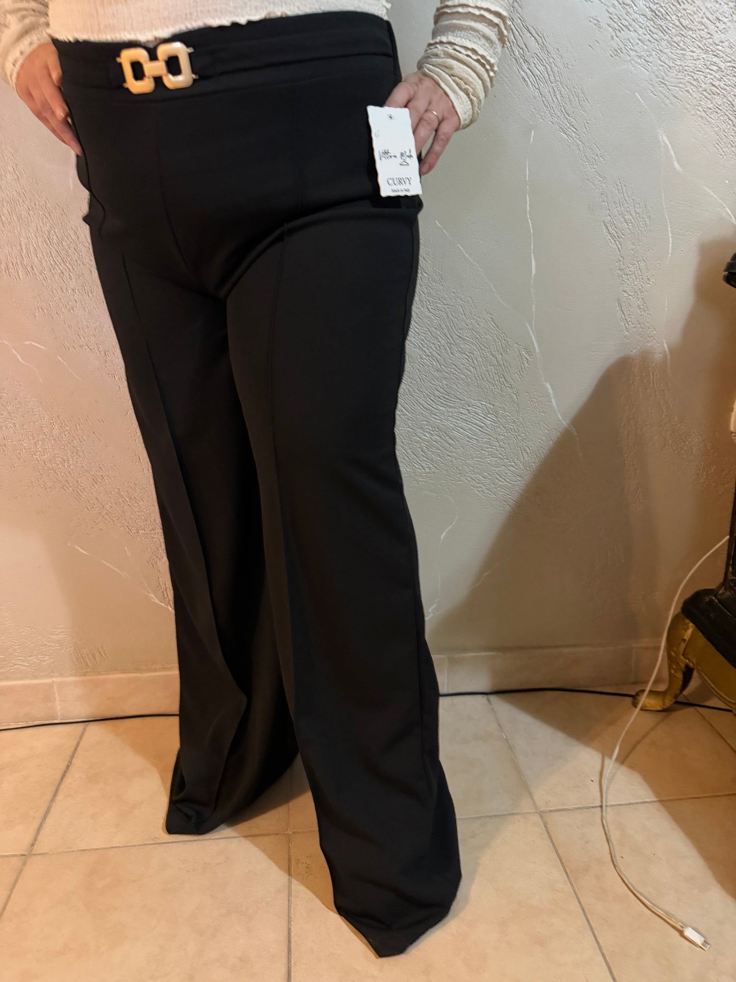 pantalone a zampa elegante con cintura