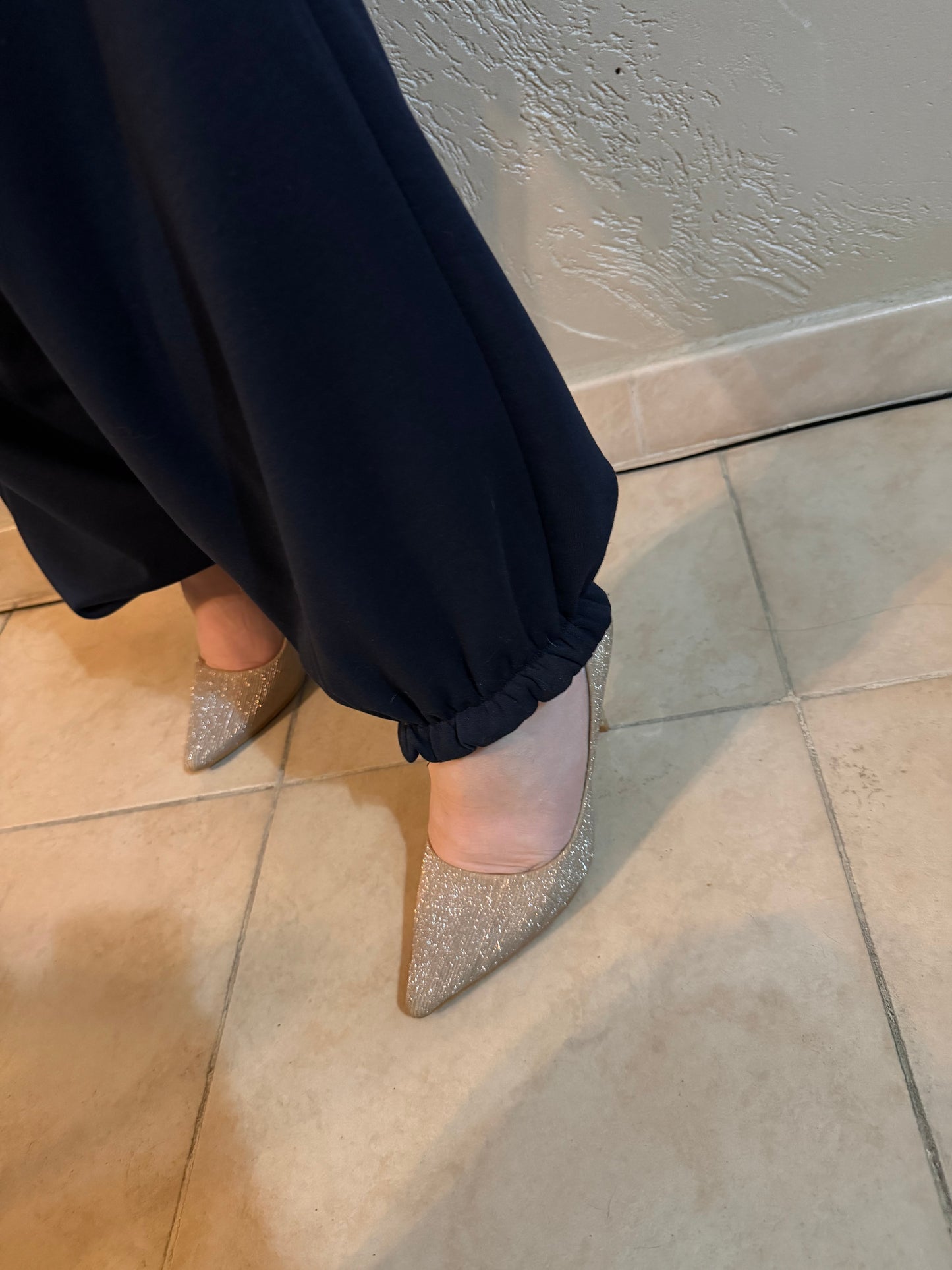 pantalone ballon con lacci