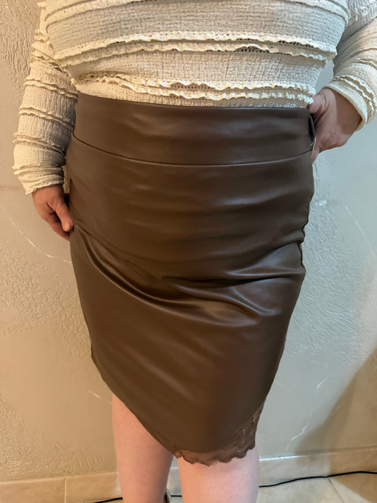 gonna di pelle con ricamo