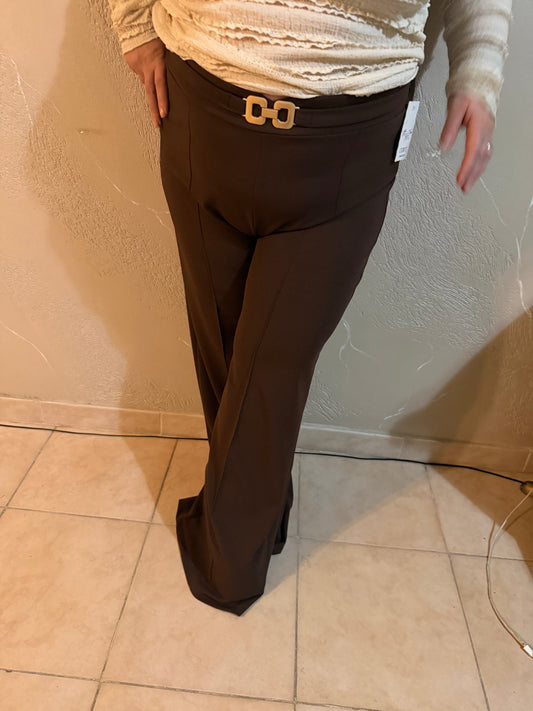 pantalone a zampa elegante con cintura